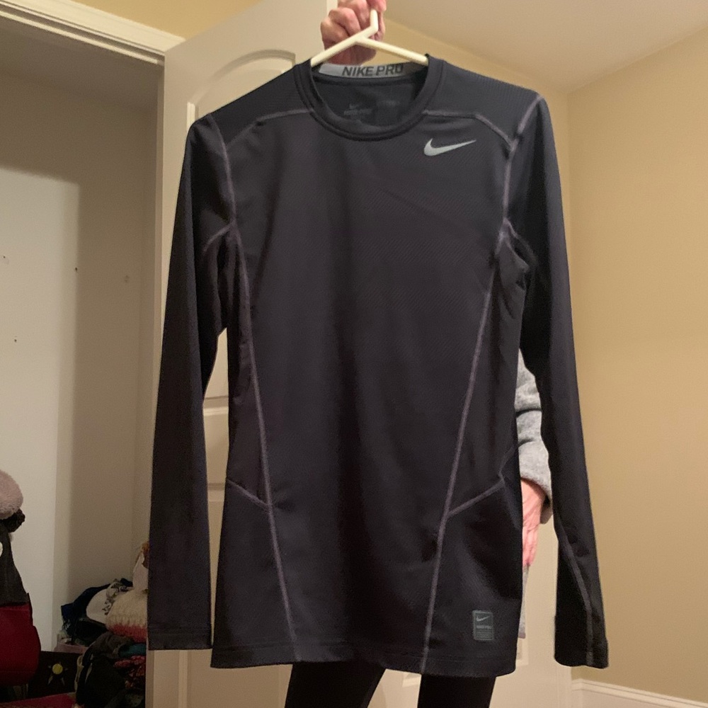 nike dri fit long sleeve shirt